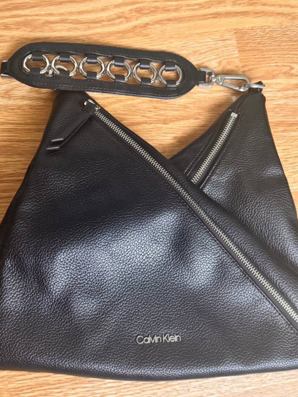 NWOT!  CALVIN KLEIN Modern Hobo Shoulder Bag in Black